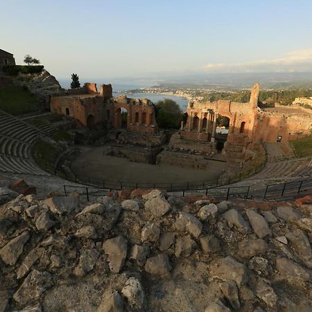 تاورمينا B&B Akropolis المظهر الخارجي الصورة