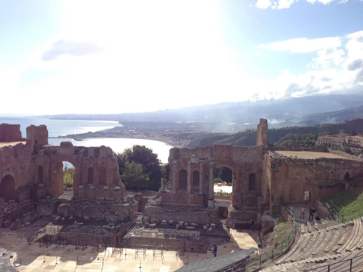 تاورمينا B&B Akropolis المظهر الخارجي الصورة